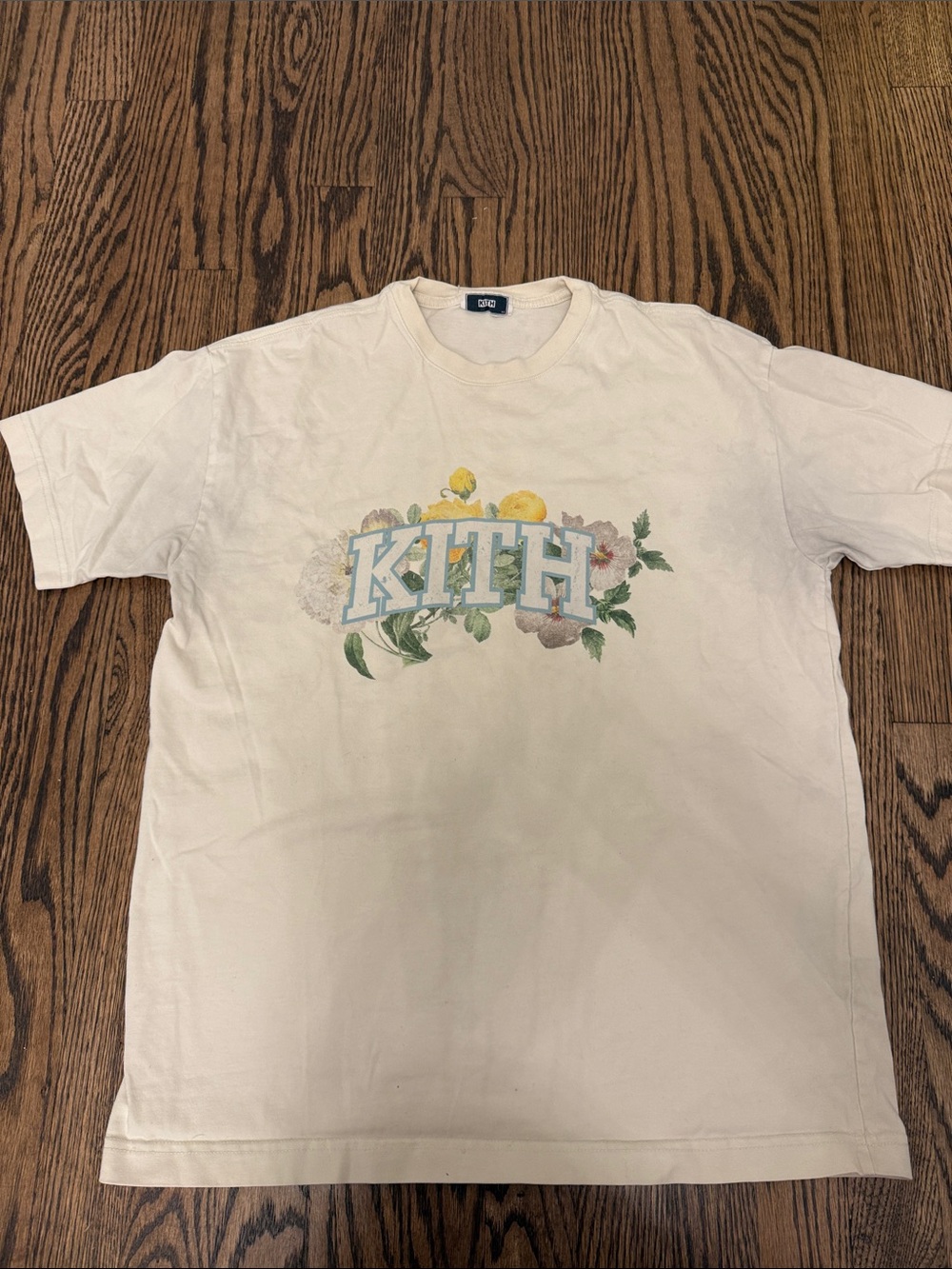 Kith T shirt